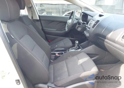 2017 Kia Forte Lx z USA, uszkodzony, nr VIN 3KPFK4A77HE156871